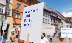 Ulrich Thomas Wolfstädter | Plakat zur Demo-Nacktwanderung-2026