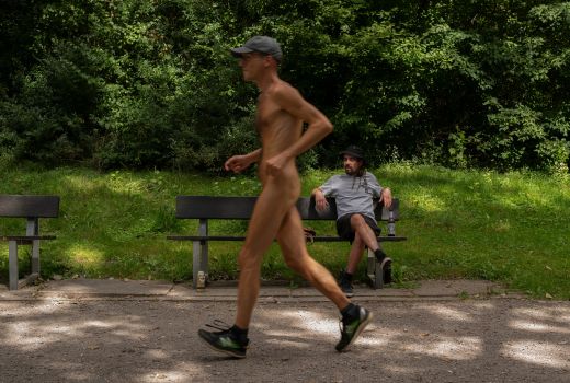 Sich nackt und frei auf den Weg machen Ulrich Thomas Wolfstädter | Mein Weg zur Nacktheit